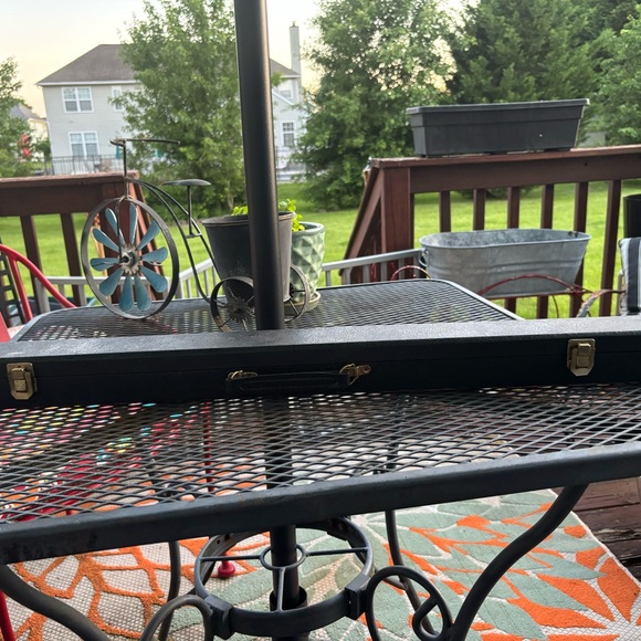 Red and Black Metallic Pool Stick with Sleek Accents As-Is - Picture 8 of 8